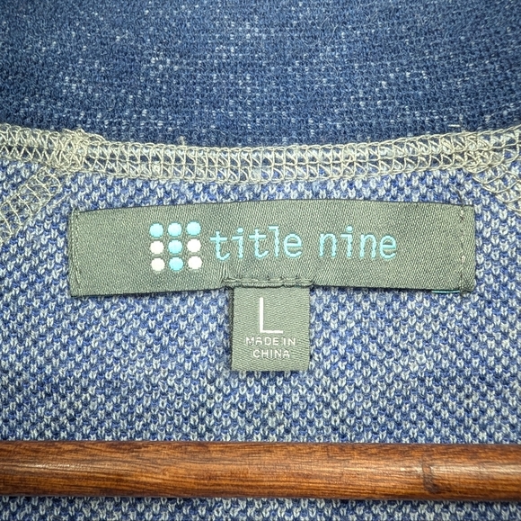 Title Nine Merino Wool 1/4 Zip Pullover Sweater Sz.L Knit Print Layering Cozy - Picture 2 of 7